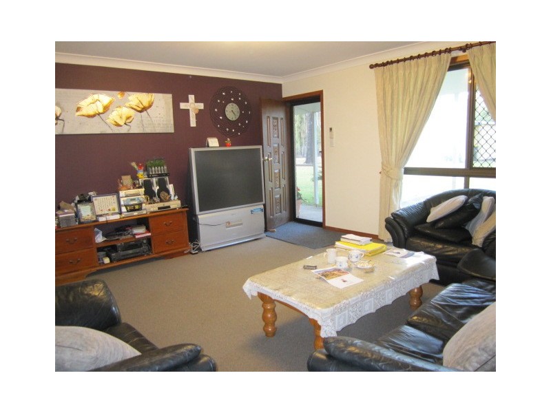 24 Vied Road, Pallara QLD 4110