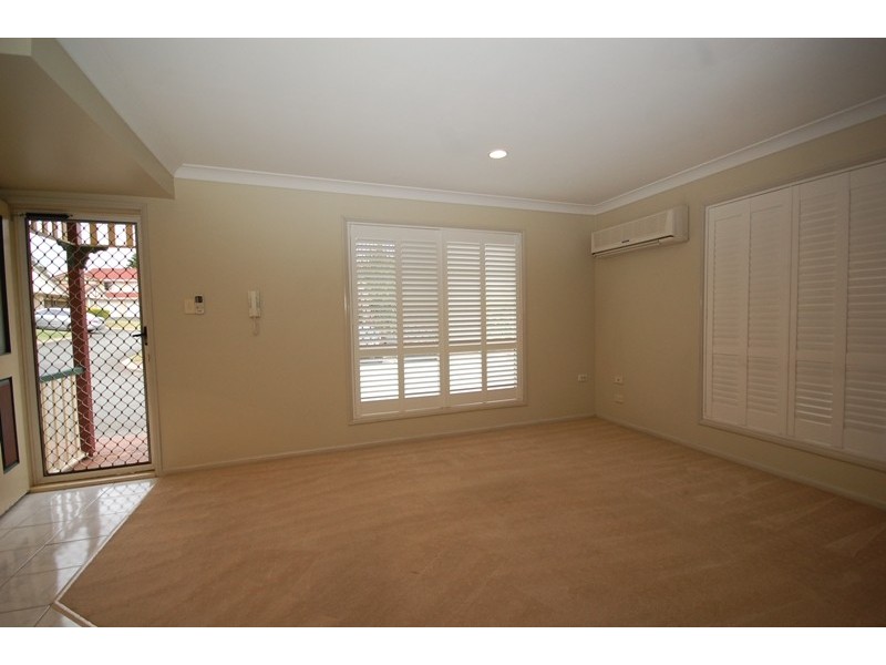 3/10 Vinal Street, Robertson QLD 4109