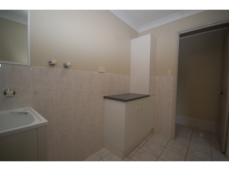 2/10 Vinal Street, Robertson QLD 4109