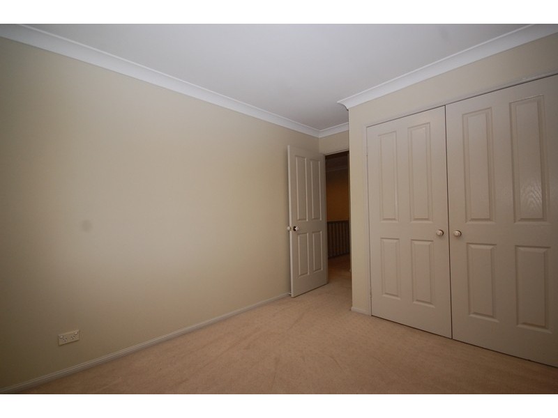 2/10 Vinal Street, Robertson QLD 4109