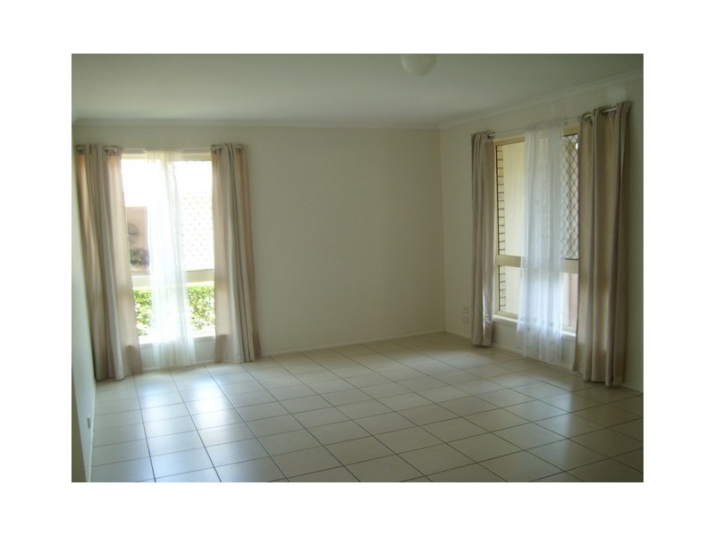 11/11 Damalis Street, Woodridge QLD 4114