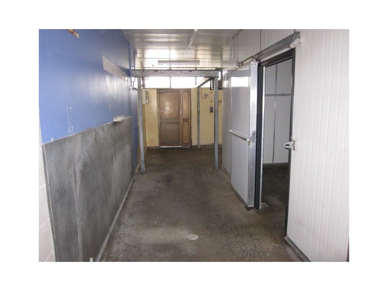 Shop 2, 326 Old Logan Road, Camira QLD 4300