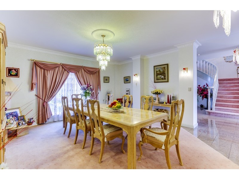 9 Hanrahan Street, Robertson QLD 4109