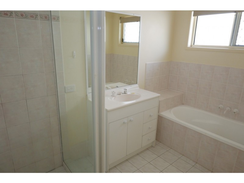 43 Streamview Crescent, Springfield QLD 4300