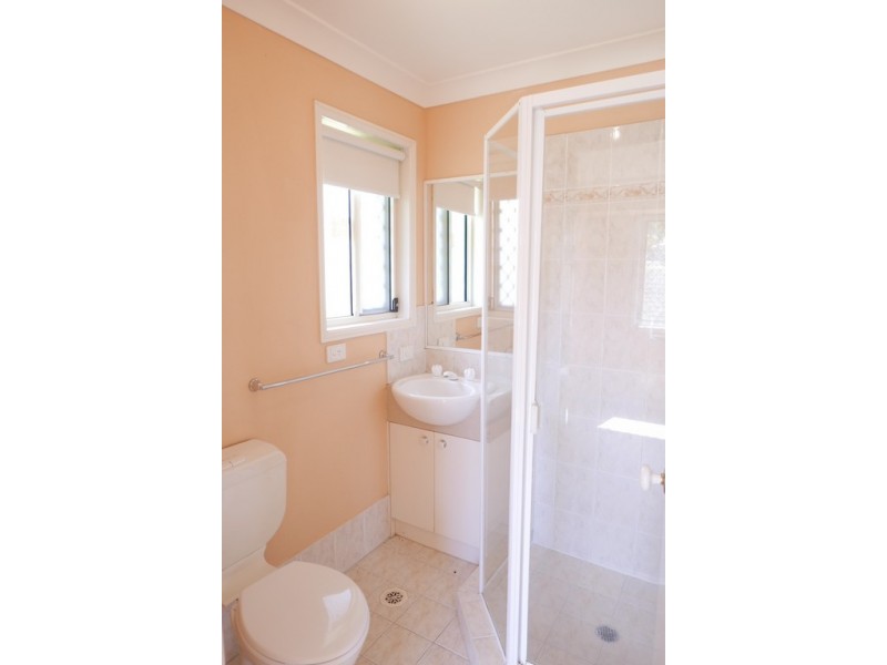 16 Streamview Crescent, Springfield QLD 4300