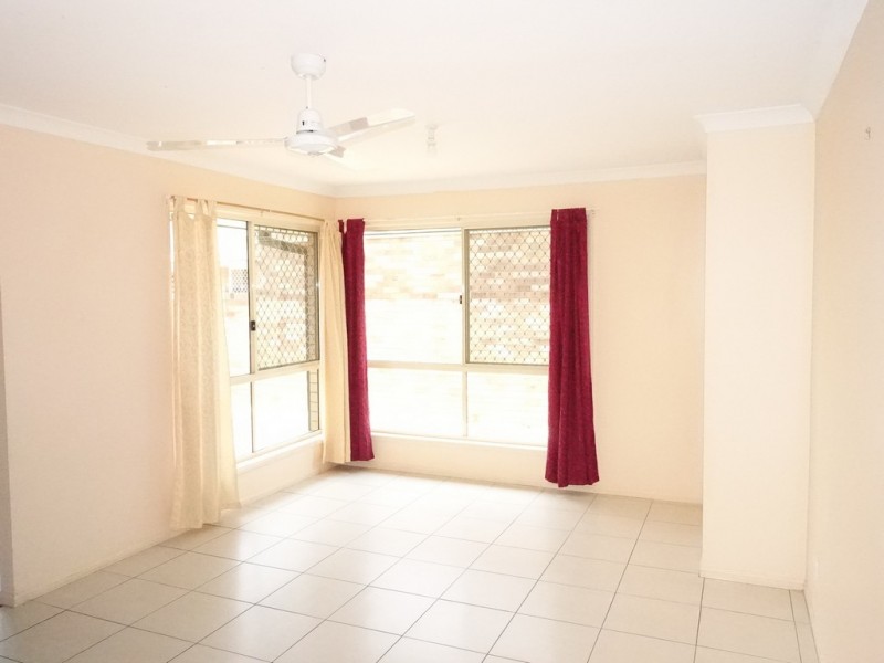 16 Manitoba Place, Wavell Heights QLD 4012