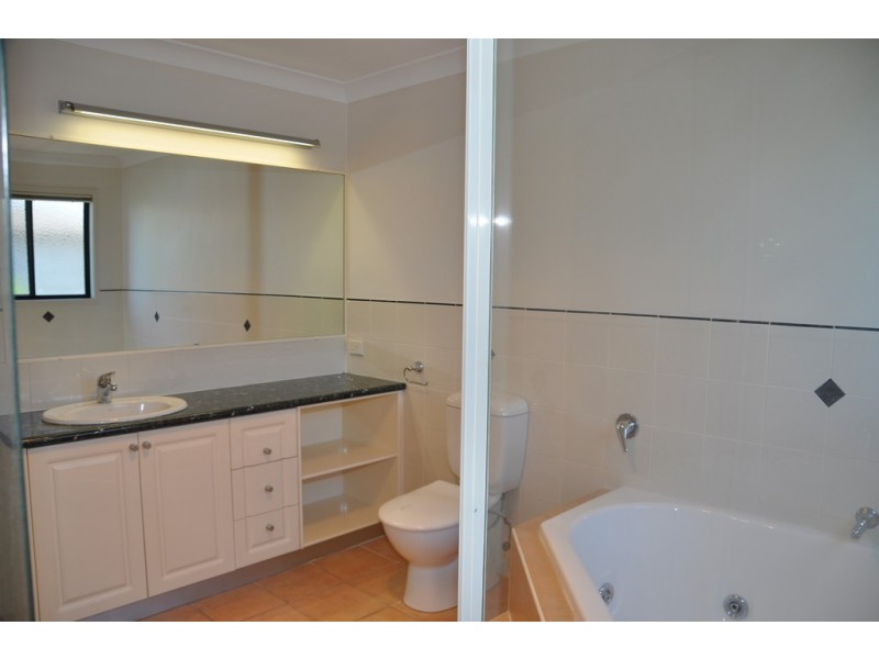 15/588 Musgrave Road, Robertson QLD 4109
