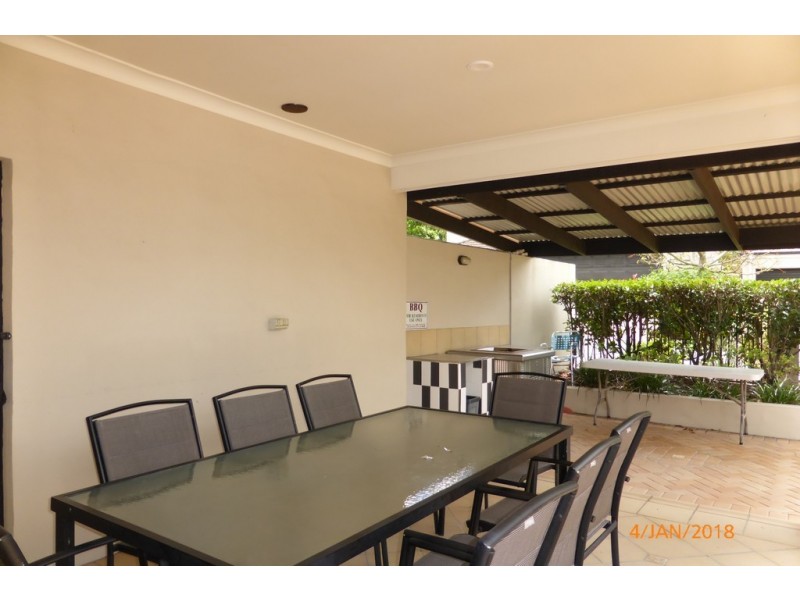 15/588 Musgrave Road, Robertson QLD 4109