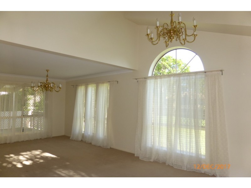 3 Jacaranda Place, Eight Mile Plains QLD 4113