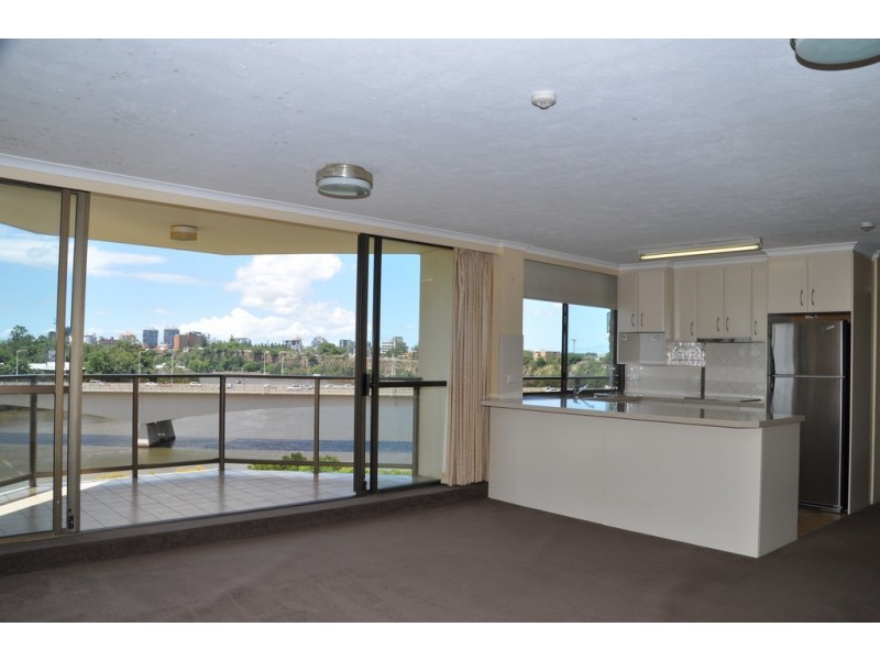 84/10 Lower River Terrace, South Brisbane QLD 4101