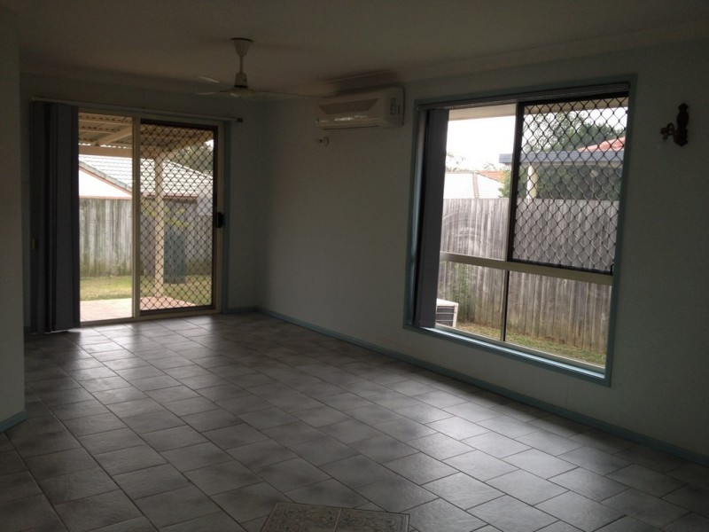 76 The Village Avenue, Coopers Plains QLD 4108