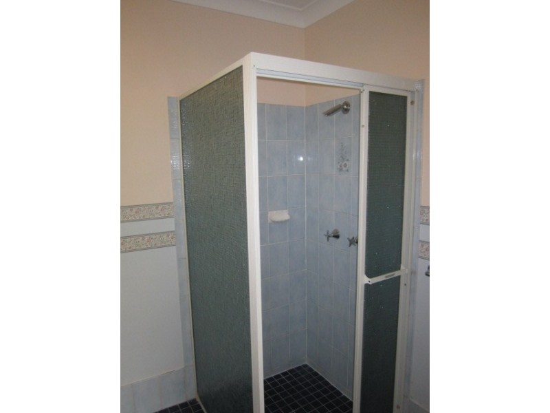 25 Oakleaf Street, Eight Mile Plains QLD 4113