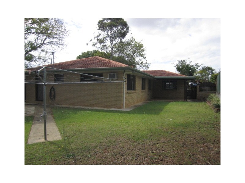 25 Oakleaf Street, Eight Mile Plains QLD 4113