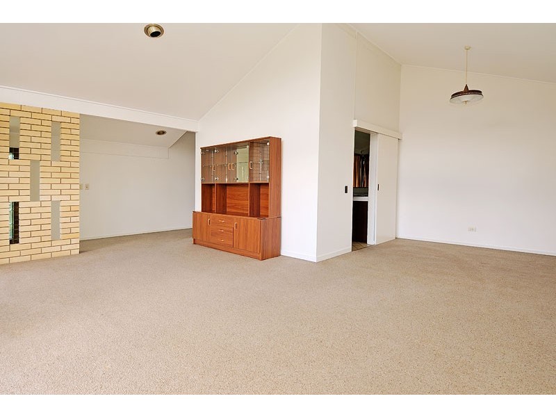 7 Endsleigh Street, Macgregor QLD 4109