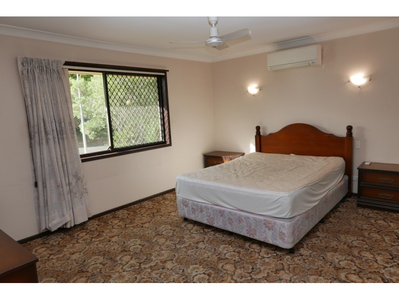 10 Angophora Street, Robertson QLD 4109