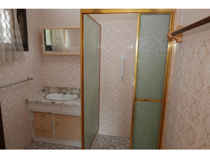 10 Angophora Street, Robertson QLD 4109