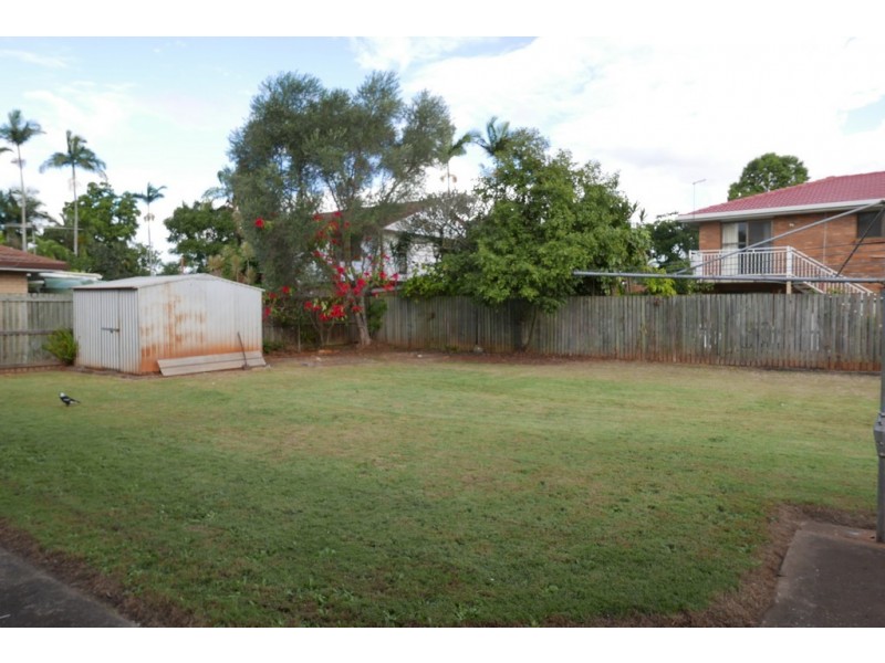 10 Angophora Street, Robertson QLD 4109