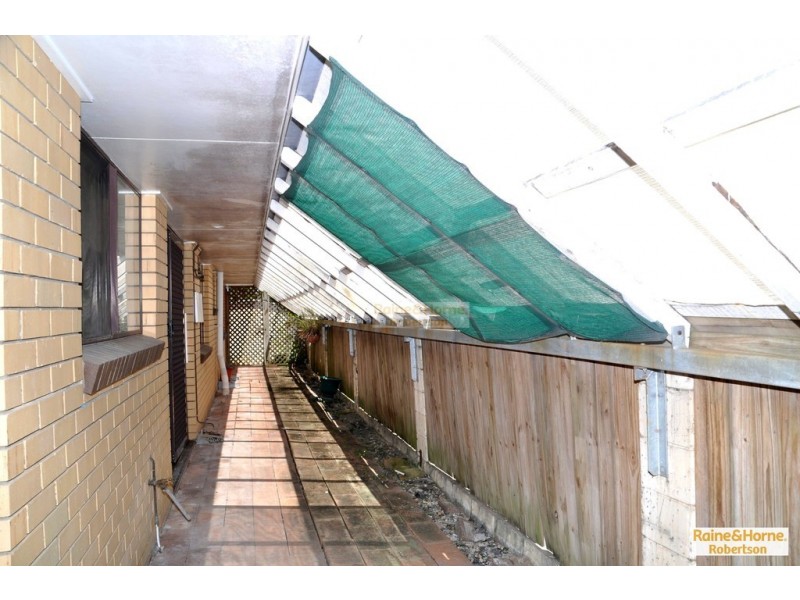 27 Warrington Street, Robertson QLD 4109