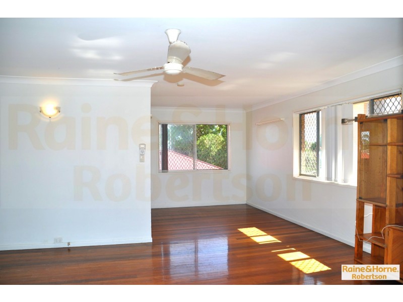 4 Marla Street, Robertson QLD 4109