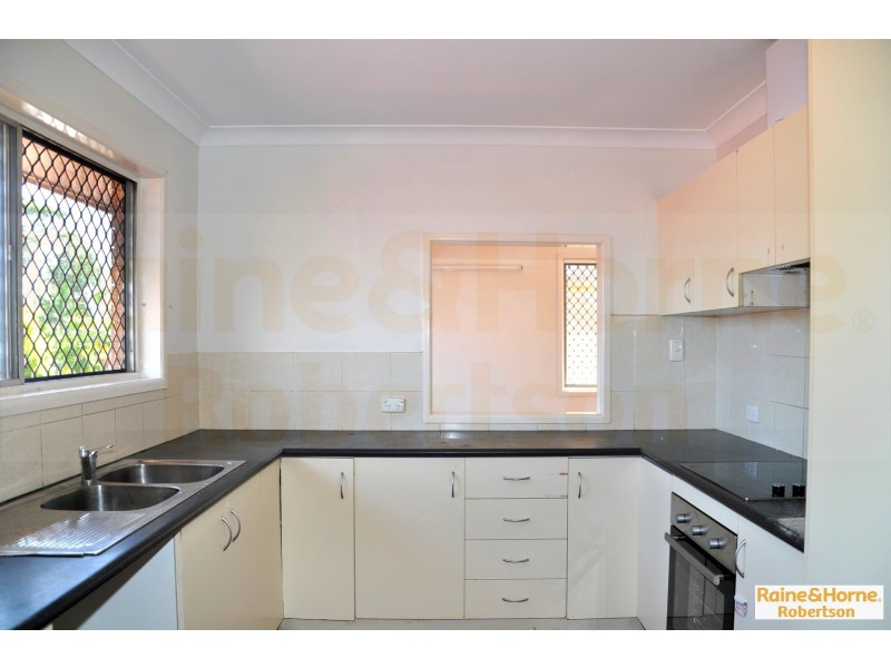 4 Marla Street, Robertson QLD 4109