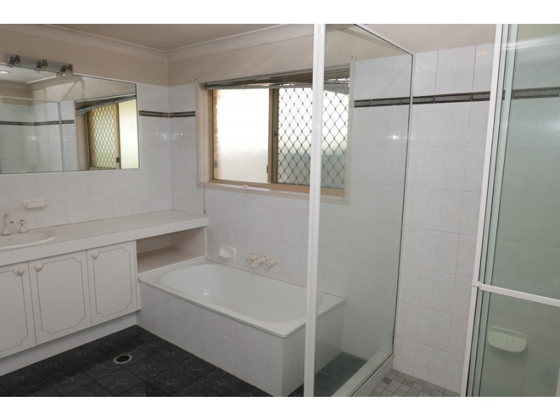 64 Borella Road, Sunnybank Hills QLD 4109