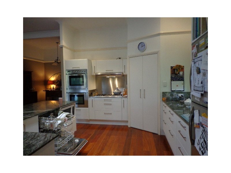 11 Paxton Street, Cleveland QLD 4163