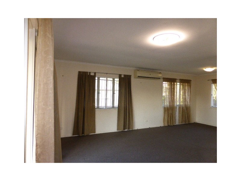 50 Grout Street, Macgregor QLD 4109