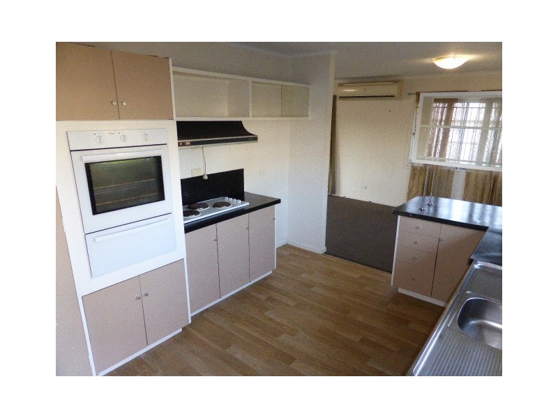 50 Grout Street, Macgregor QLD 4109