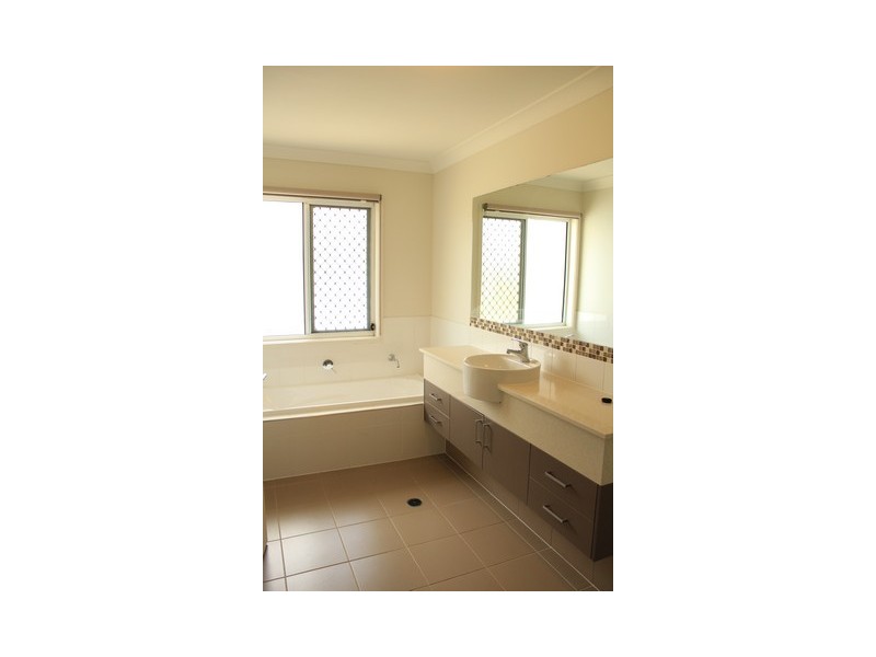 25 Collett Steet, Eight Mile Plains QLD 4113