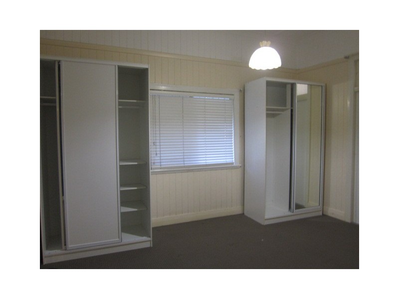 11 Delville Avenue, Moorooka QLD 4105