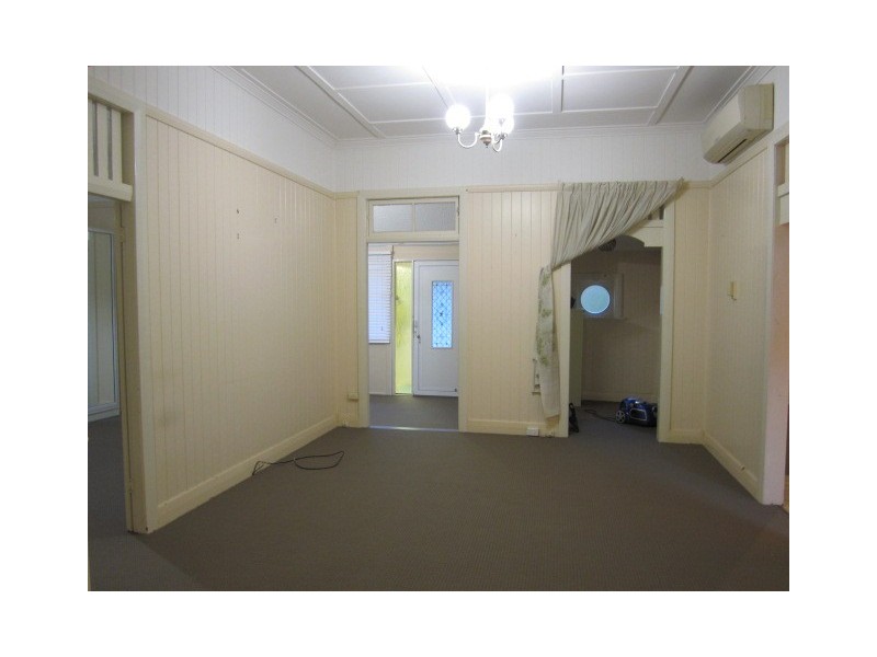 11 Delville Avenue, Moorooka QLD 4105