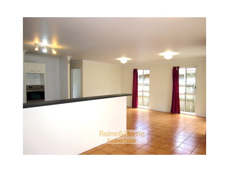 33 Warrigal Road, Runcorn QLD 4113