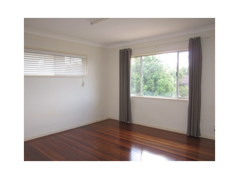 10 Darlington Street, Macgregor QLD 4109