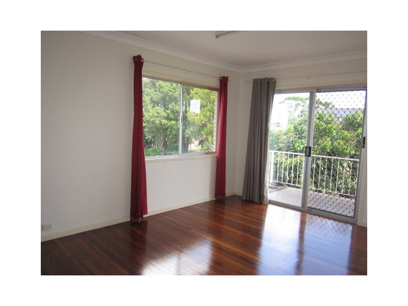 10 Darlington Street, Macgregor QLD 4109