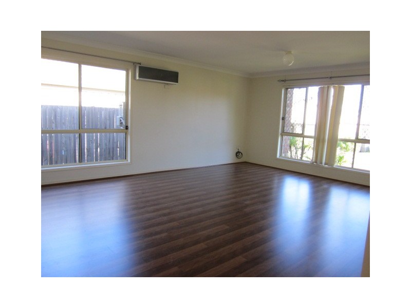 22 Magnolia Grove, Robertson QLD 4109