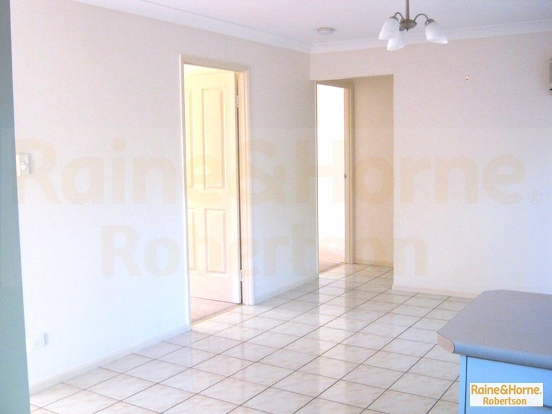 9/10 Vinal Street, Robertson QLD 4109