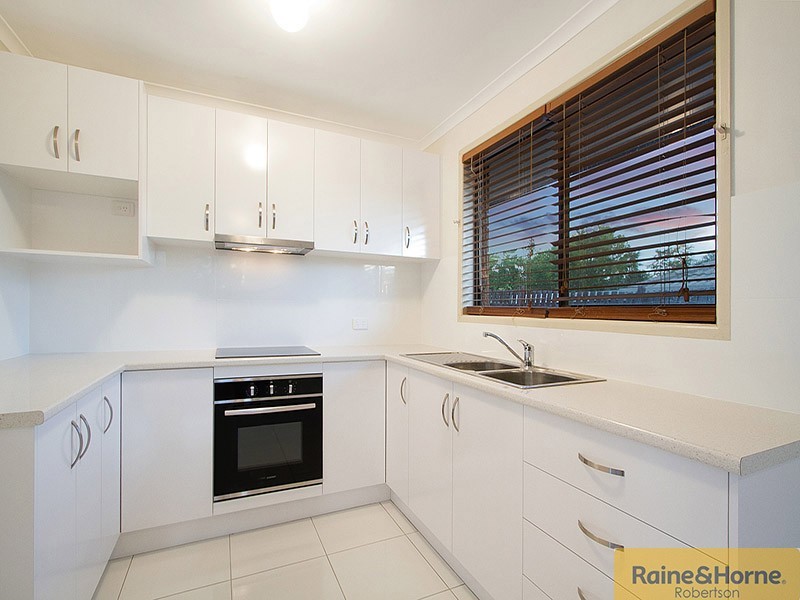 32 Waller Road, Browns Plains QLD 4118
