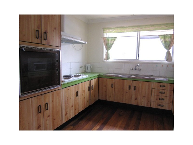 8 Bolwell Street, Runcorn QLD 4113