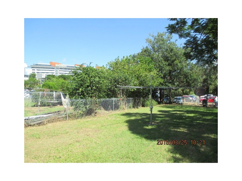 3 Wolseley Street, Woolloongabba QLD 4102