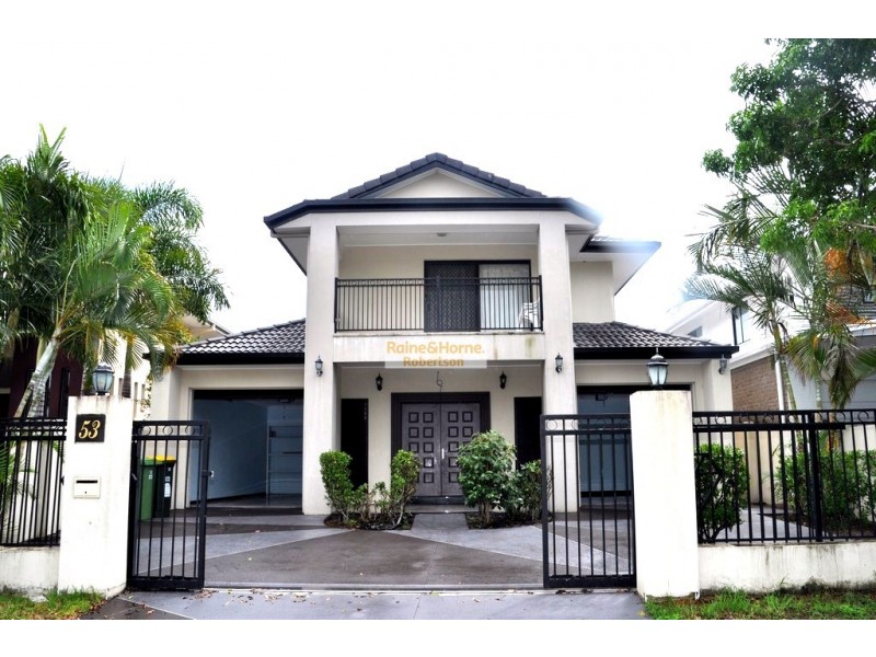 53 Coomera Court, Helensvale QLD 4212