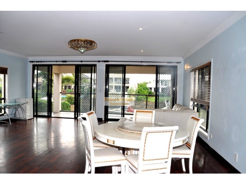 53 Coomera Court, Helensvale QLD 4212