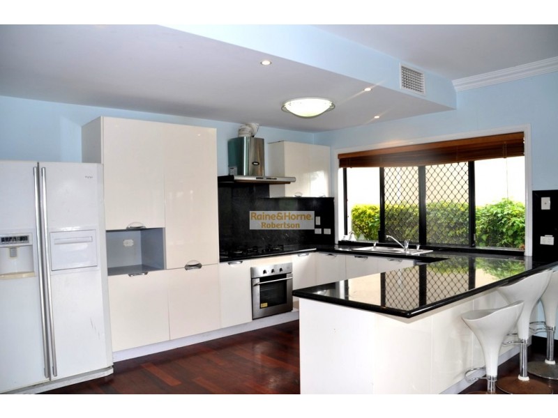 53 Coomera Court, Helensvale QLD 4212