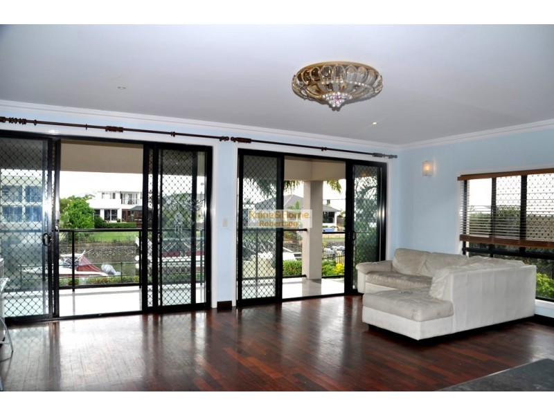 53 Coomera Court, Helensvale QLD 4212