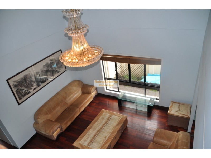 53 Coomera Court, Helensvale QLD 4212