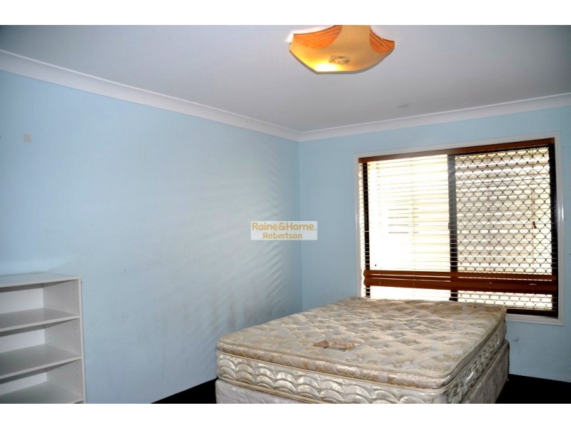 53 Coomera Court, Helensvale QLD 4212