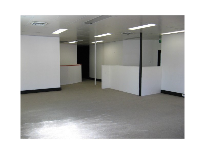 4/242 Hawken Drive, St Lucia QLD 4067