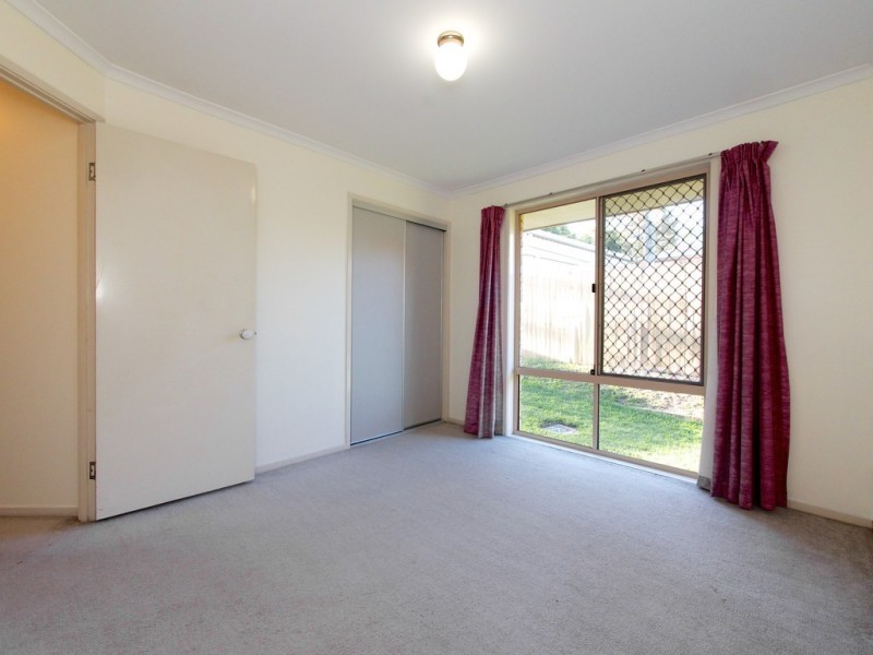 15 Daffodil Crescent, Calamvale QLD 4116