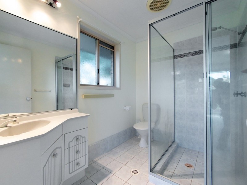 15 Daffodil Crescent, Calamvale QLD 4116