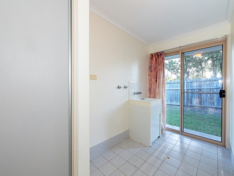 15 Daffodil Crescent, Calamvale QLD 4116