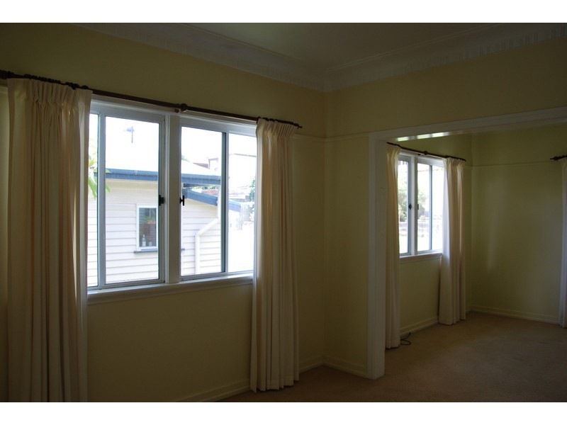 56 Headfort Street, Greenslopes QLD 4120